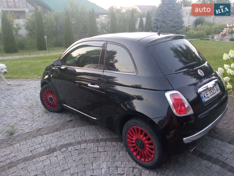 Хэтчбек Fiat 500 2011 в Каменском