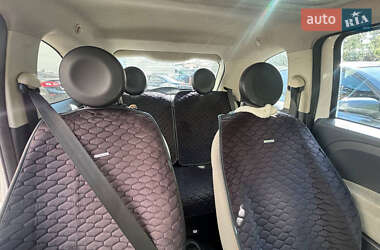 Хэтчбек Fiat 500 2011 в 