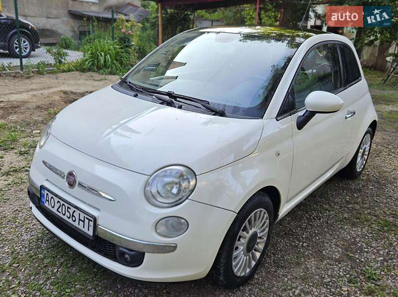 Хэтчбек Fiat 500 2011 в Ужгороде