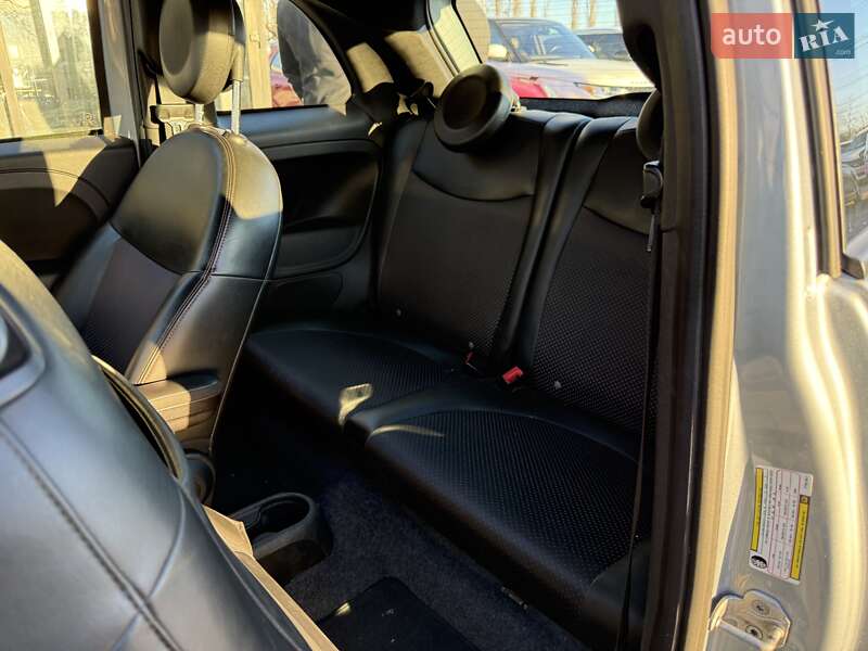 Хэтчбек Fiat 500 2015 в Киеве