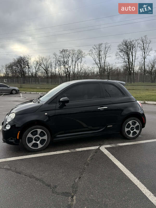 Хэтчбек Fiat 500 2014 в Запорожье