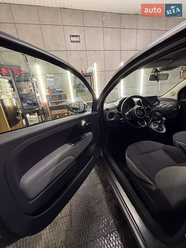 Хэтчбек Fiat 500 2017 в Киеве