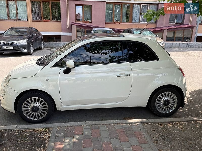 Хетчбек Fiat 500 2012 в Софіївській Борщагівці
