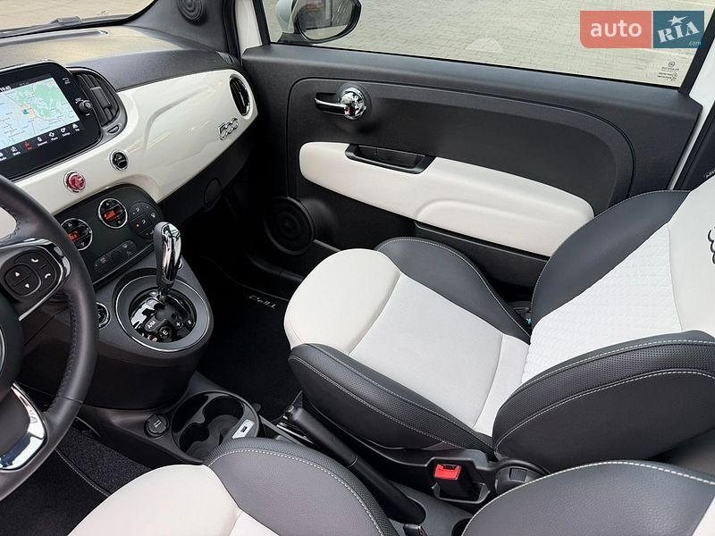 Хэтчбек Fiat 500 2022 в Ужгороде