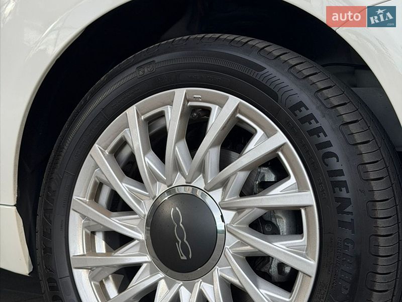 Хэтчбек Fiat 500 2022 в Ужгороде