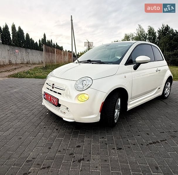 Хэтчбек Fiat 500 2015 в Луцке