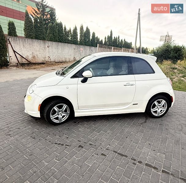 Хэтчбек Fiat 500 2015 в Луцке
