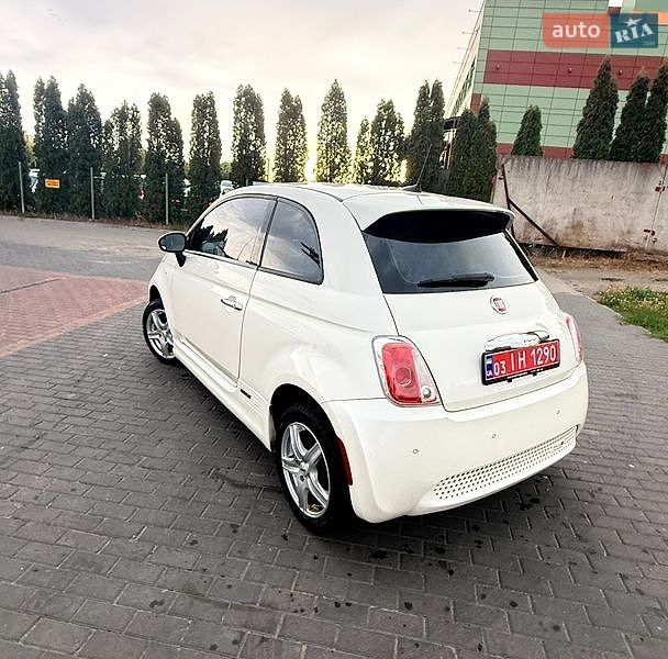 Хэтчбек Fiat 500 2015 в Луцке