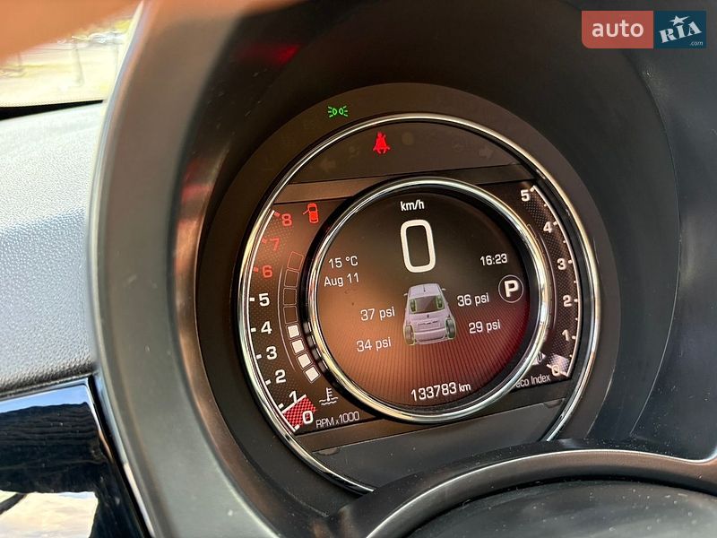 Хетчбек Fiat 500 2015 в Львові
