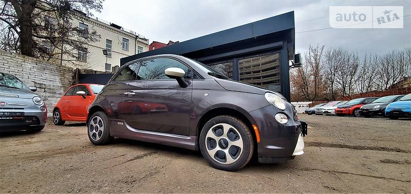 Хетчбек Fiat 500e 2016 в Києві