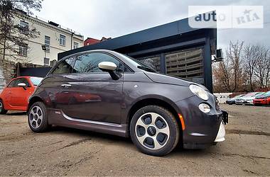Хэтчбек Fiat 500e 2016 в 