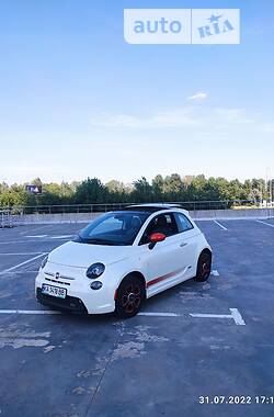 Хетчбек Fiat 500e 2015 в Києві