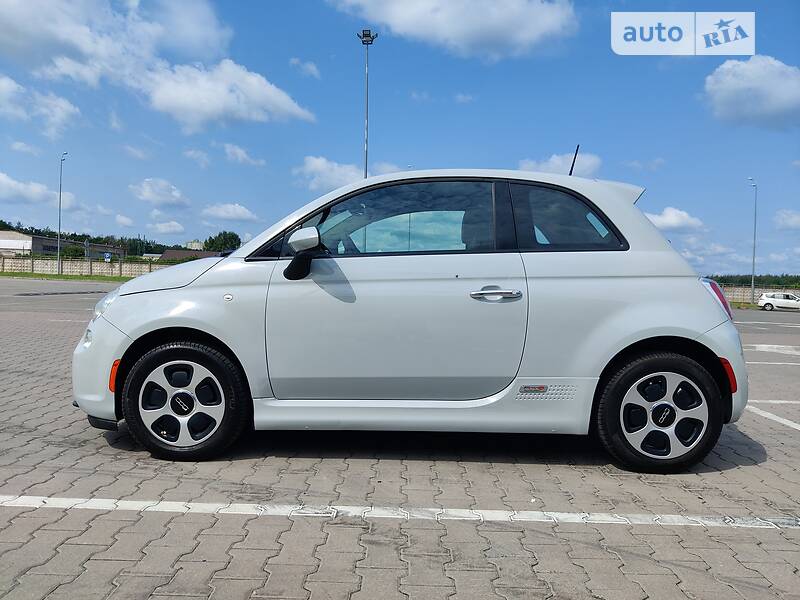 Купе Fiat 500e 2016 в Киеве