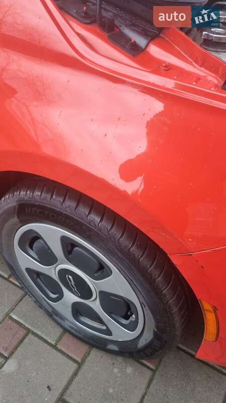 Хэтчбек Fiat 500e 2013 в Запорожье