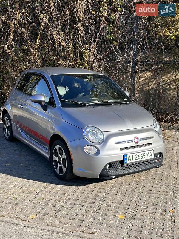 Хэтчбек Fiat 500e 2016 в Киеве