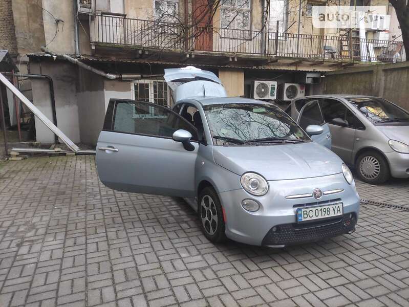 2015 Fiat 500E, VIN 3C3CFFGE3FT672702:plate — zdjęcie 1 (autoria)