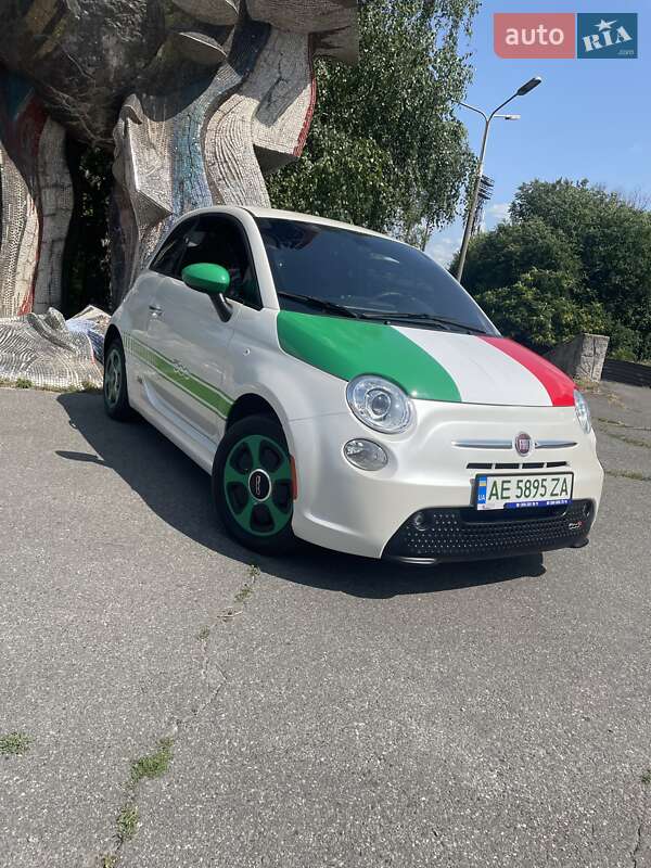 Хэтчбек Fiat 500e 2019 в Днепре