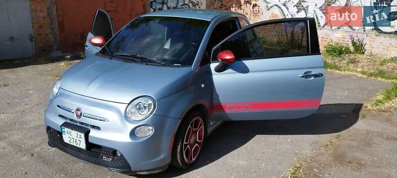 Хетчбек Fiat 500e 2015 в Дніпрі