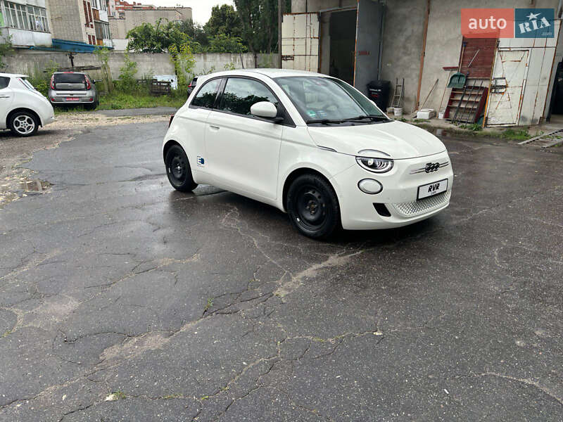 Fiat 500e 2021