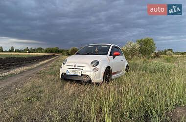 Хэтчбек Fiat 500e 2014 в 