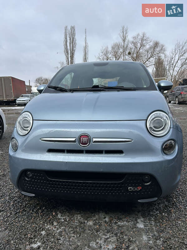 Хэтчбек Fiat 500e 2015 в 