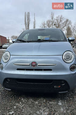 Хэтчбек Fiat 500e 2015 в 