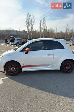 Хэтчбек Fiat 500e 2014 в 