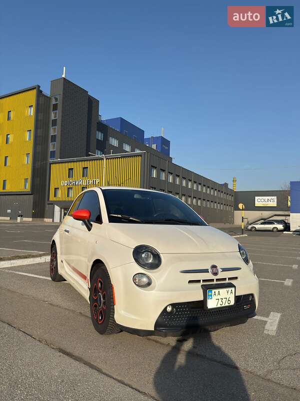 Хэтчбек Fiat 500e 2014 в Киеве