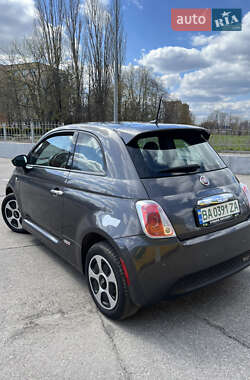 Хэтчбек Fiat 500e 2015 в 