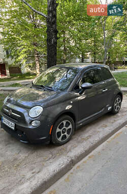 Хетчбек Fiat 500e 2015 в 