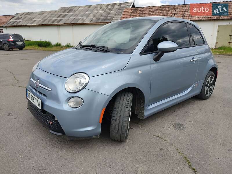 Хэтчбек Fiat 500e 2015 в 