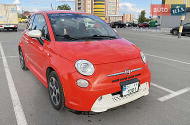 Хэтчбек Fiat 500e 2015 в 