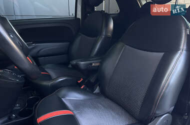 Хетчбек Fiat 500e 2015 в 