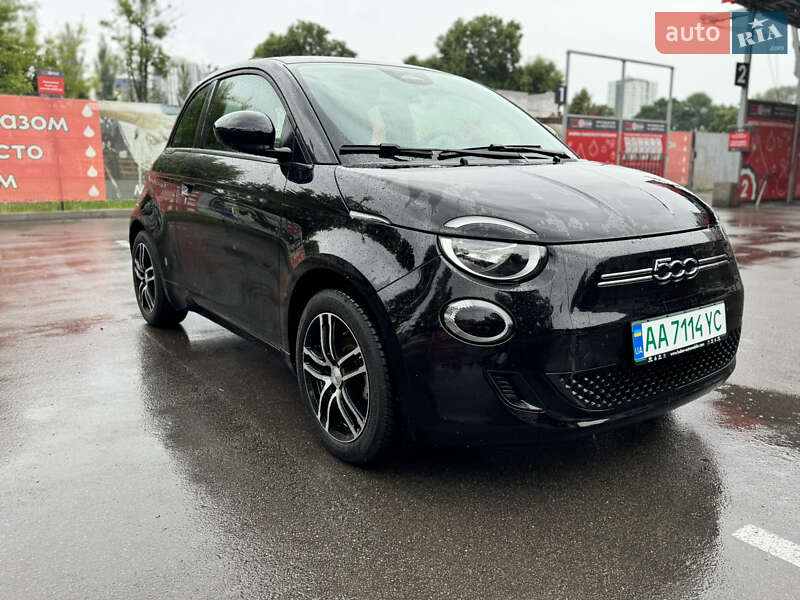 Хэтчбек Fiat 500e 2021 в Киеве