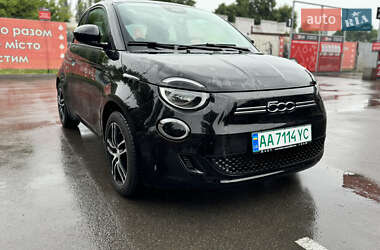 Хэтчбек Fiat 500e 2021 в 