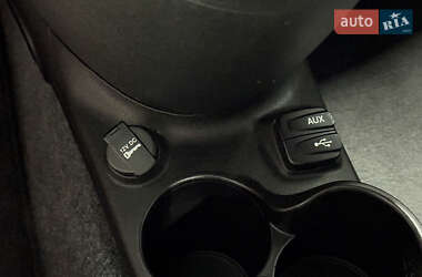 Хэтчбек Fiat 500e 2014 в 