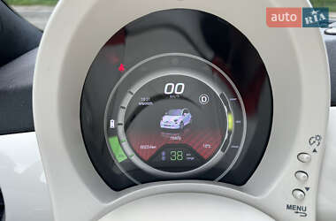 Хэтчбек Fiat 500e 2013 в 