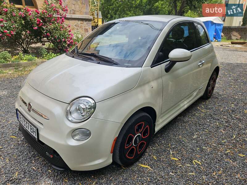 Хэтчбек Fiat 500e 2016 в 