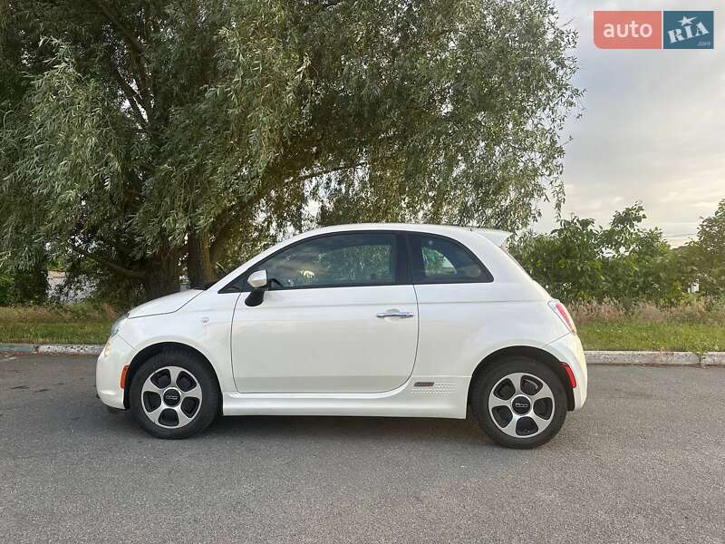 Хетчбек Fiat 500e 2015 в Борисполі