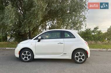 Хэтчбек Fiat 500e 2015 в 