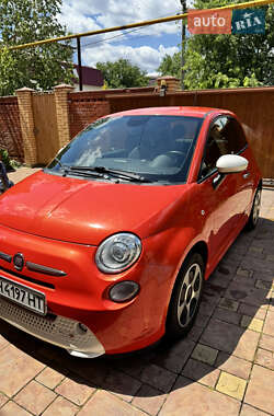 Хэтчбек Fiat 500e 2014 в 