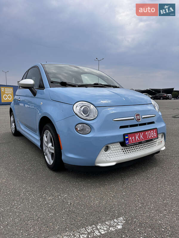 Хэтчбек Fiat 500e 2016 в Киеве