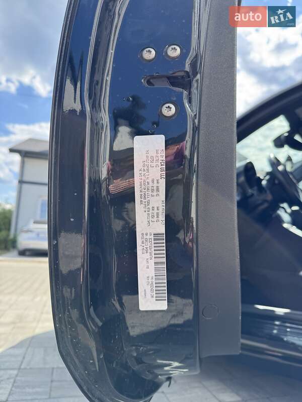 Хэтчбек Fiat 500e 2017 в Киеве фото 12 Хэтчбек Fiat 500e 2017 в Киеве