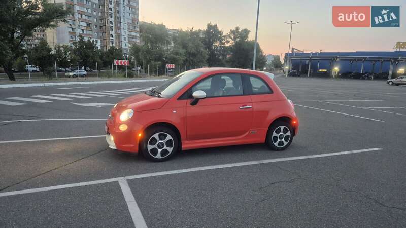 Хэтчбек Fiat 500e 2014 в Киеве