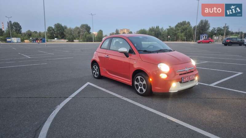Хэтчбек Fiat 500e 2014 в Киеве