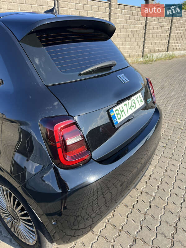Хэтчбек Fiat 500e 2021 в Черноморске
