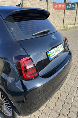 Хэтчбек Fiat 500e 2021 в 