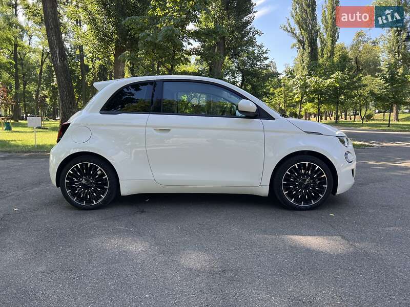 Хэтчбек Fiat 500e 2021 в Киеве фото 7 Хэтчбек Fiat 500e 2021 в Киеве