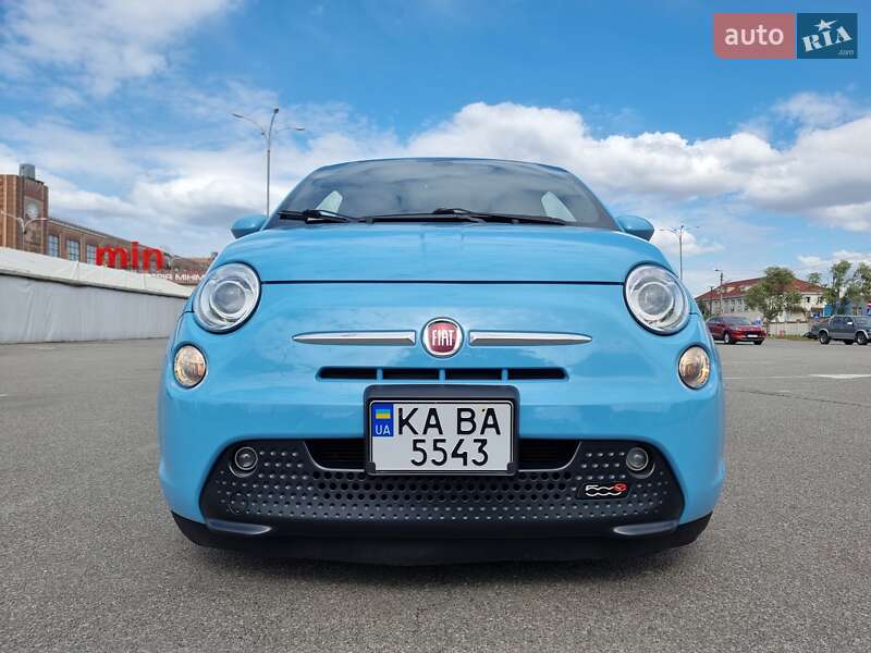 Хэтчбек Fiat 500e 2017 в Киеве