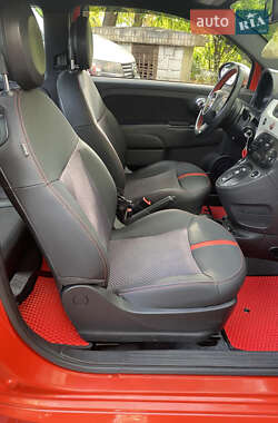 Хэтчбек Fiat 500e 2015 в 